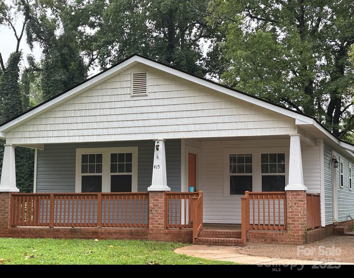 415 Bungalow Rd., Charlotte, NC 28208