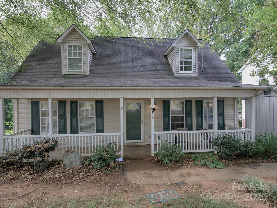 414 Chinaberry Dr., China Grove, NC 28023