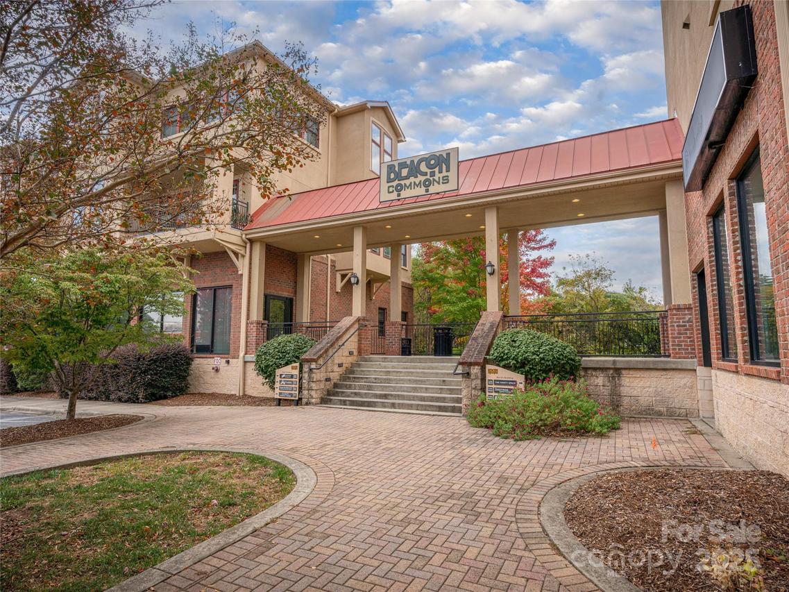 475 S Church St. #P, Hendersonville, NC 28792