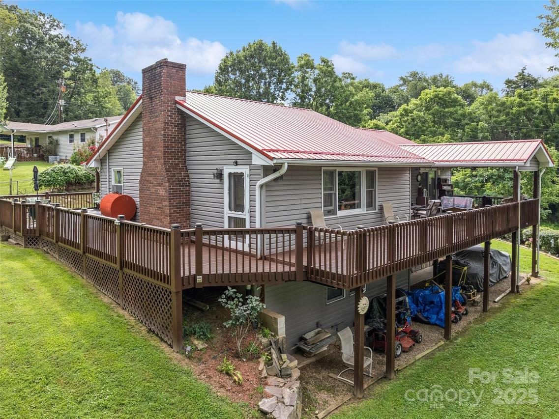 41 Vista Dr., Clyde, NC 28721