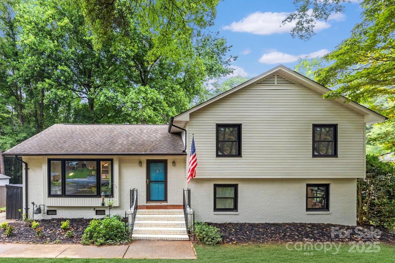 525 Kelford Ln., Charlotte, NC 28270