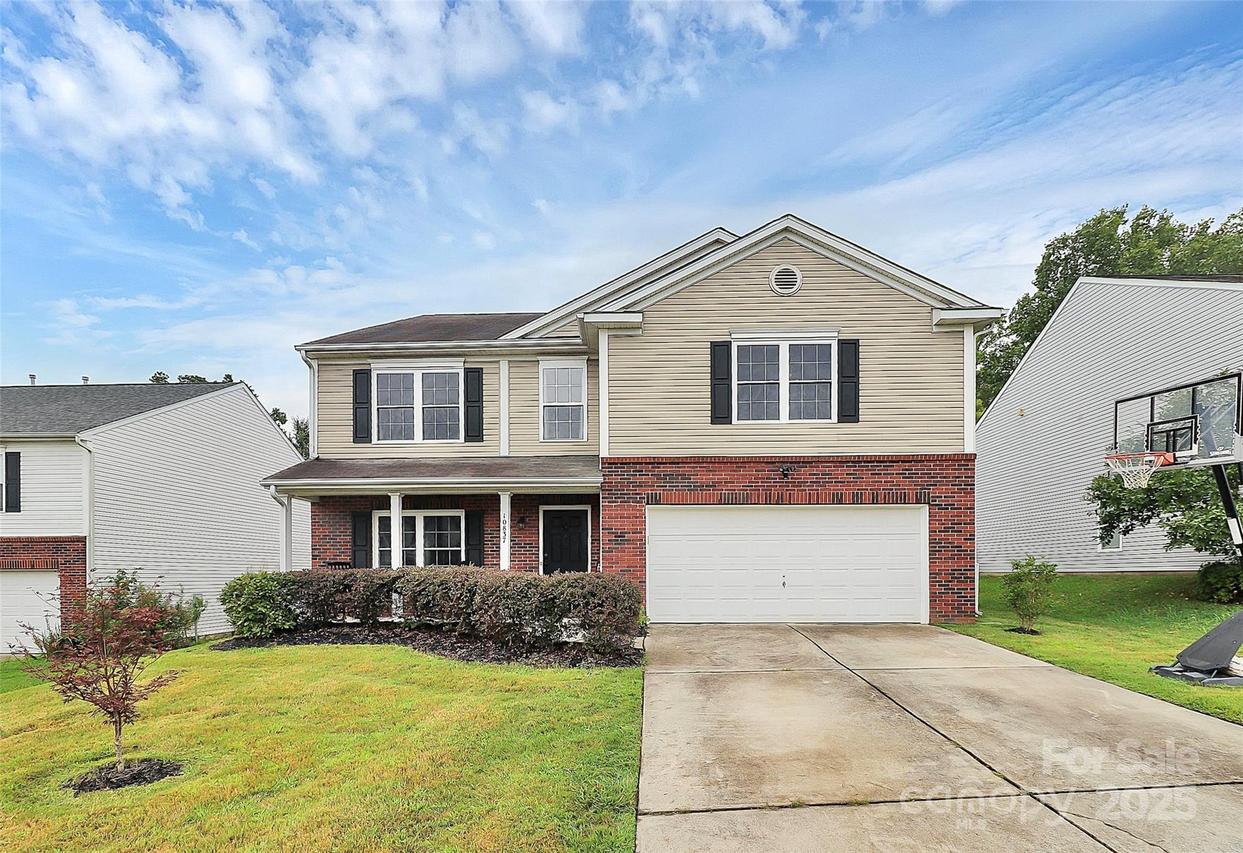10837 Dry Stone Dr., Huntersville, NC 28078