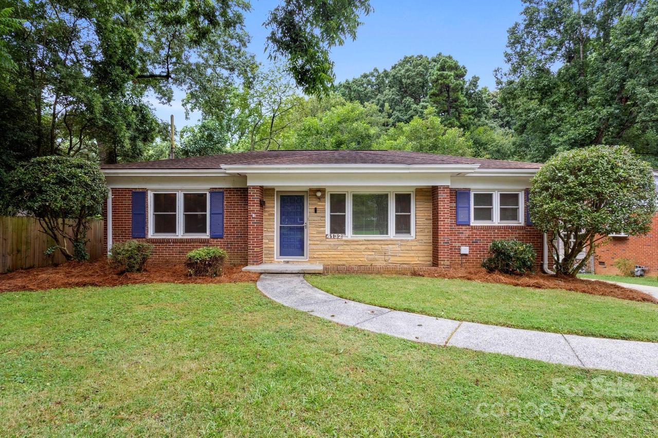 4132 Greenhaven Ln., Charlotte, NC 28205
