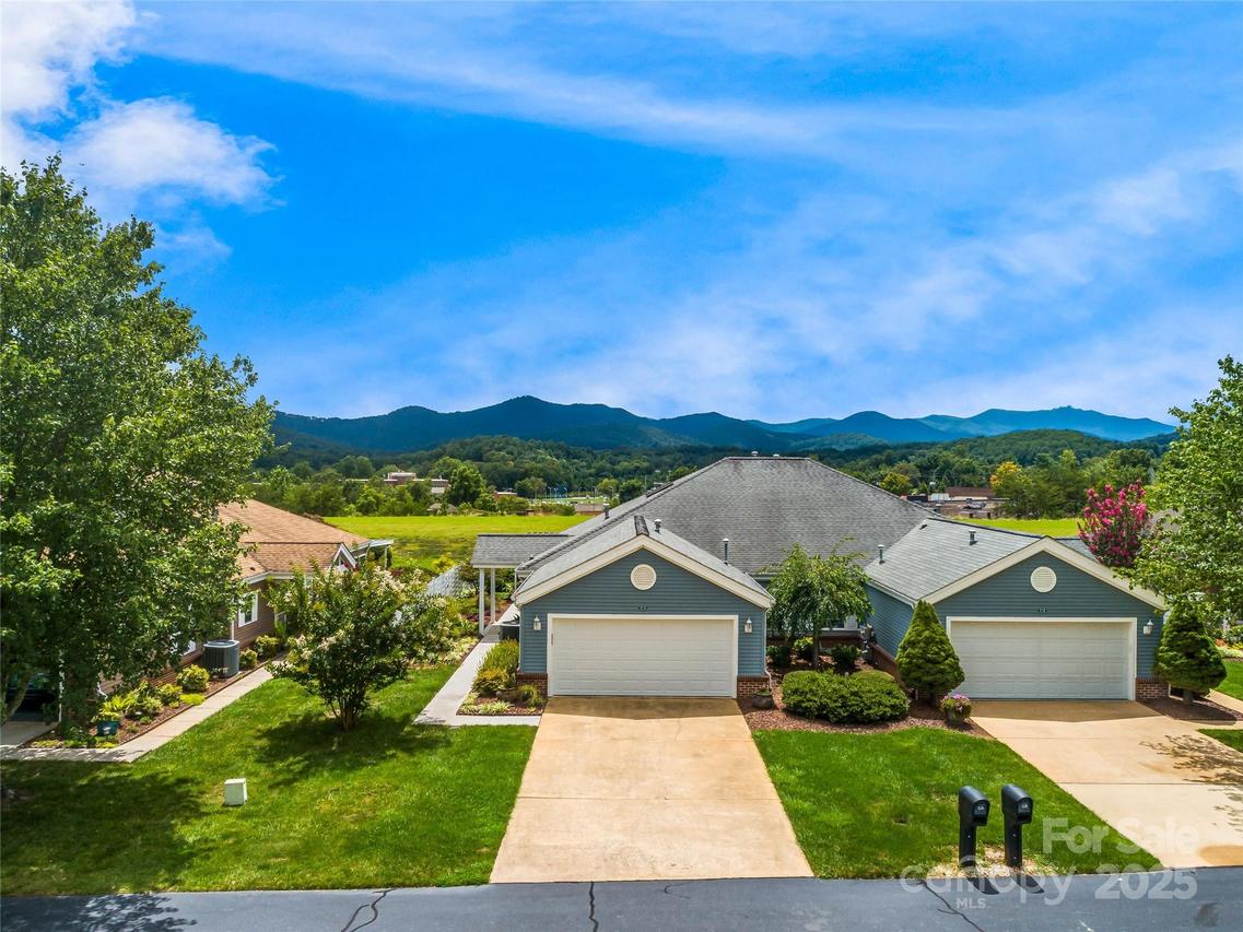 12A Heather Way, Candler, NC 28715