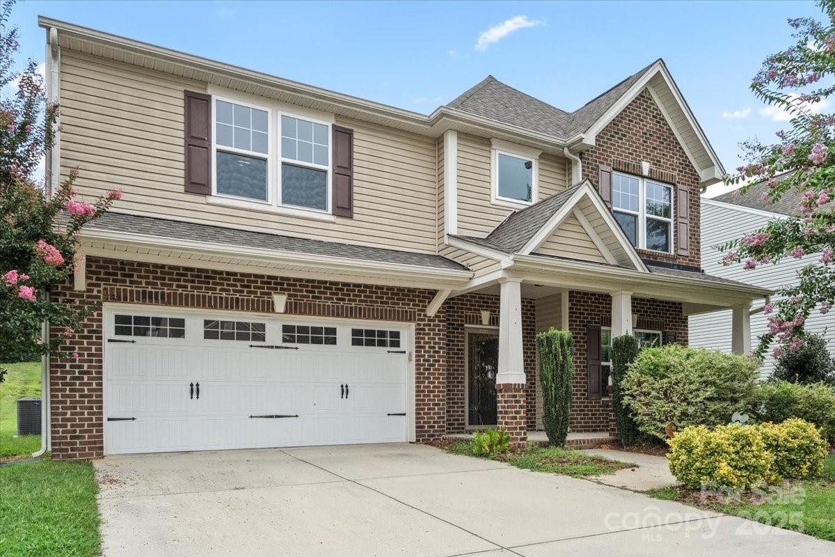 4246 Wedge Dr., Pfafftown, NC 27040