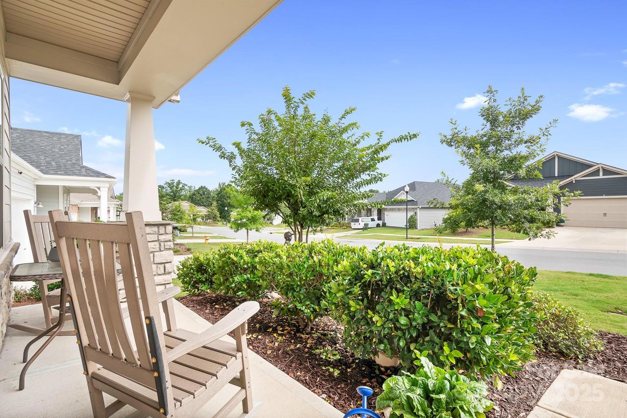 1885 Lotus Ln., Denver, NC 28037