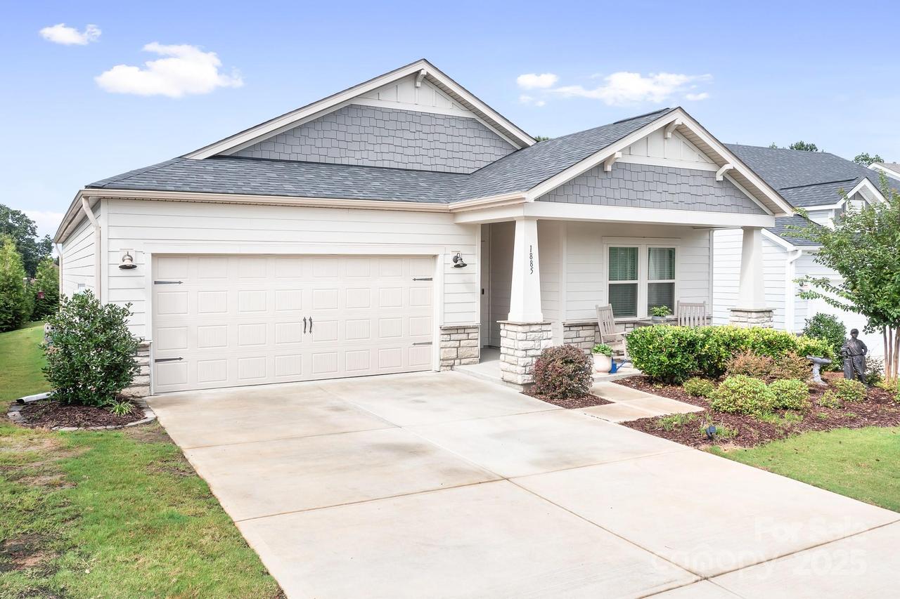 1885 Lotus Ln., Denver, NC 28037