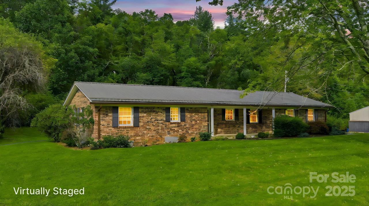 1277 Park Vista Rd., West Jefferson, NC 28694