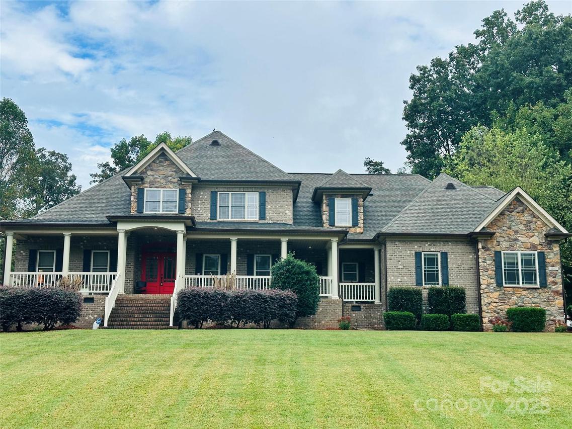 1163 Willow Creek Dr., Newton, NC 28658