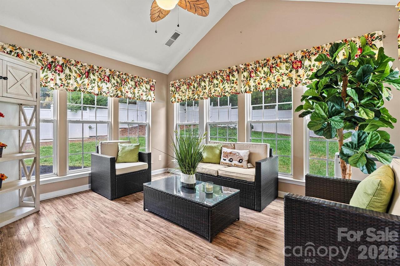 6859 Lakecrest Ct. #164, Denver, NC 28037