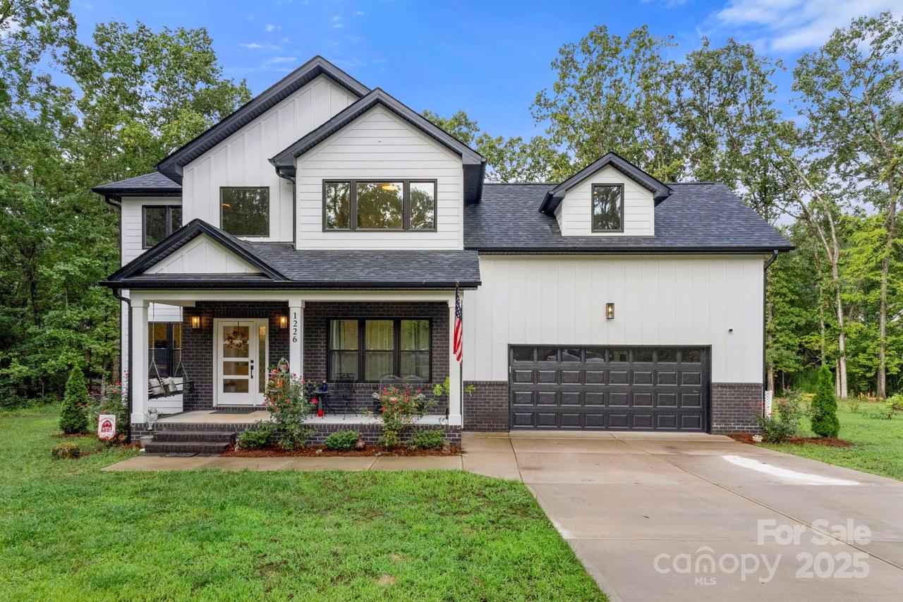 1226 Jamestowne Dr., Monroe, NC 28110