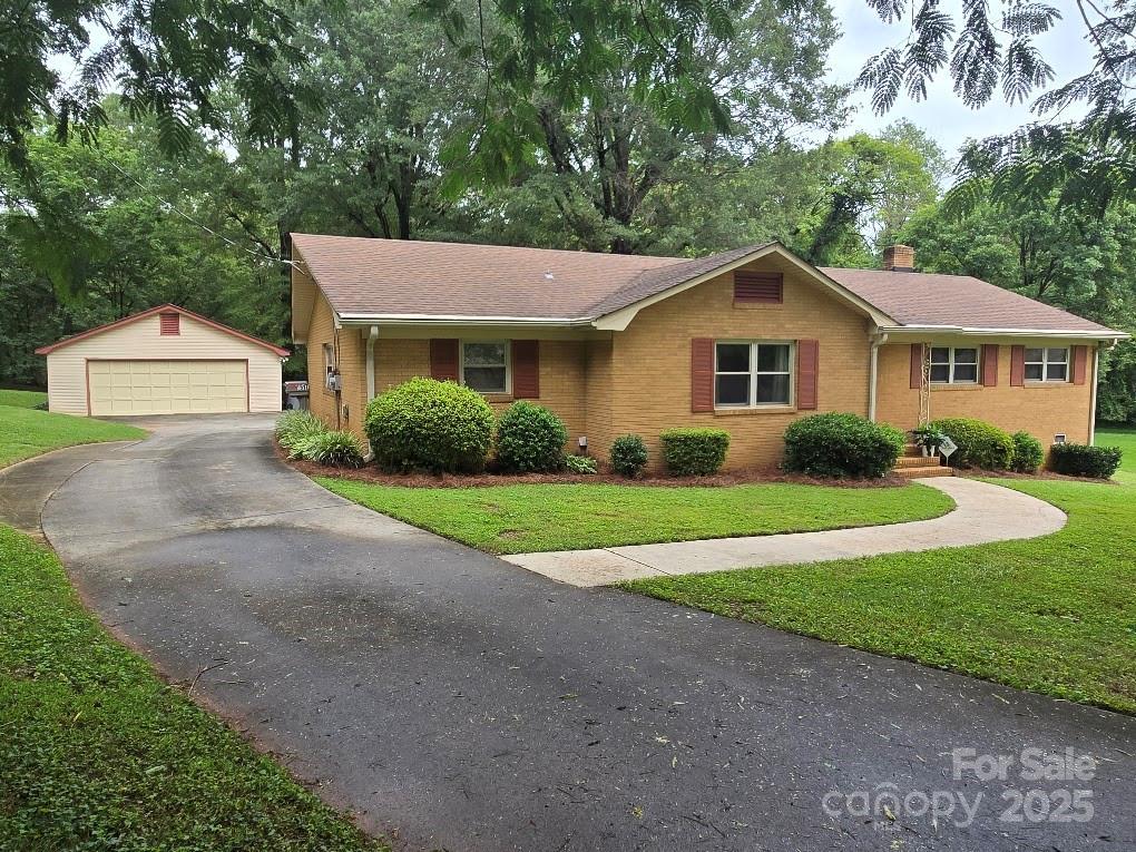 9517 Gregory Pl., Charlotte, NC 28227