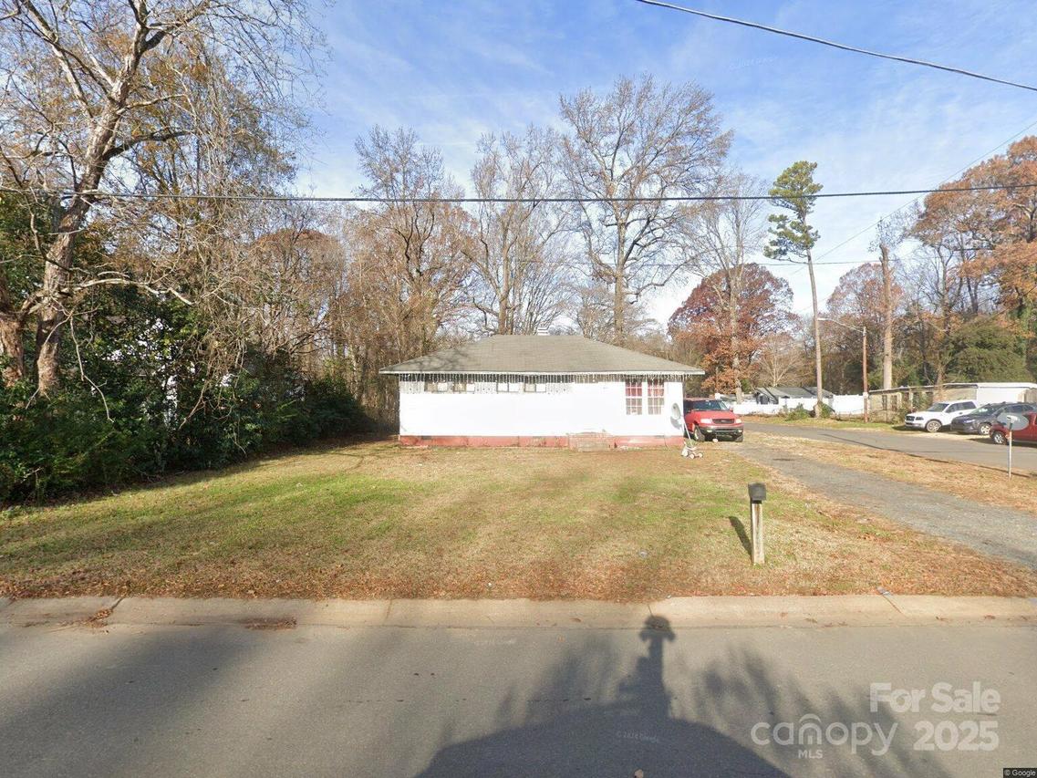 1700 Choyce Ave., Charlotte, NC 28217