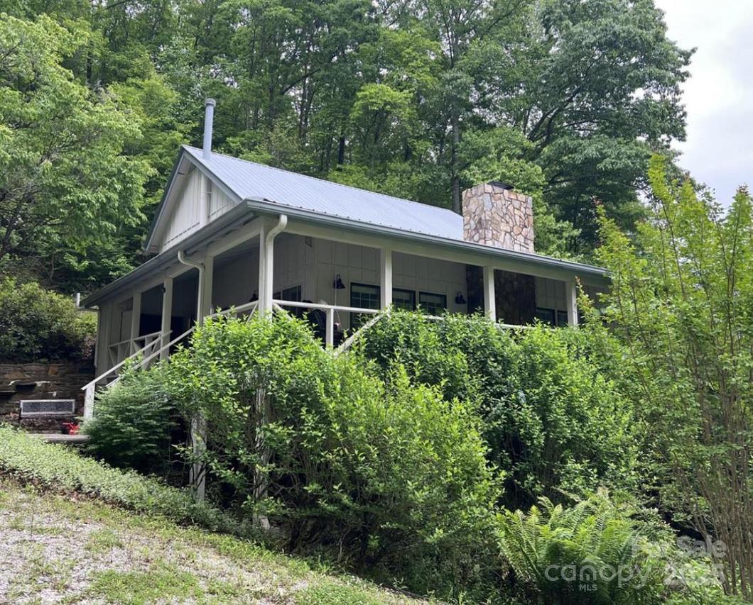 850 Licklog Rd., Bryson City, NC 28713