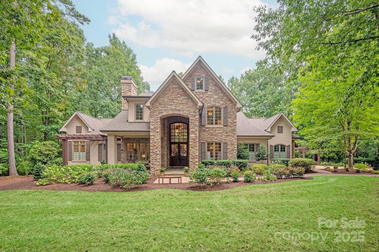 10535 Island Point Rd., Charlotte, NC 28278