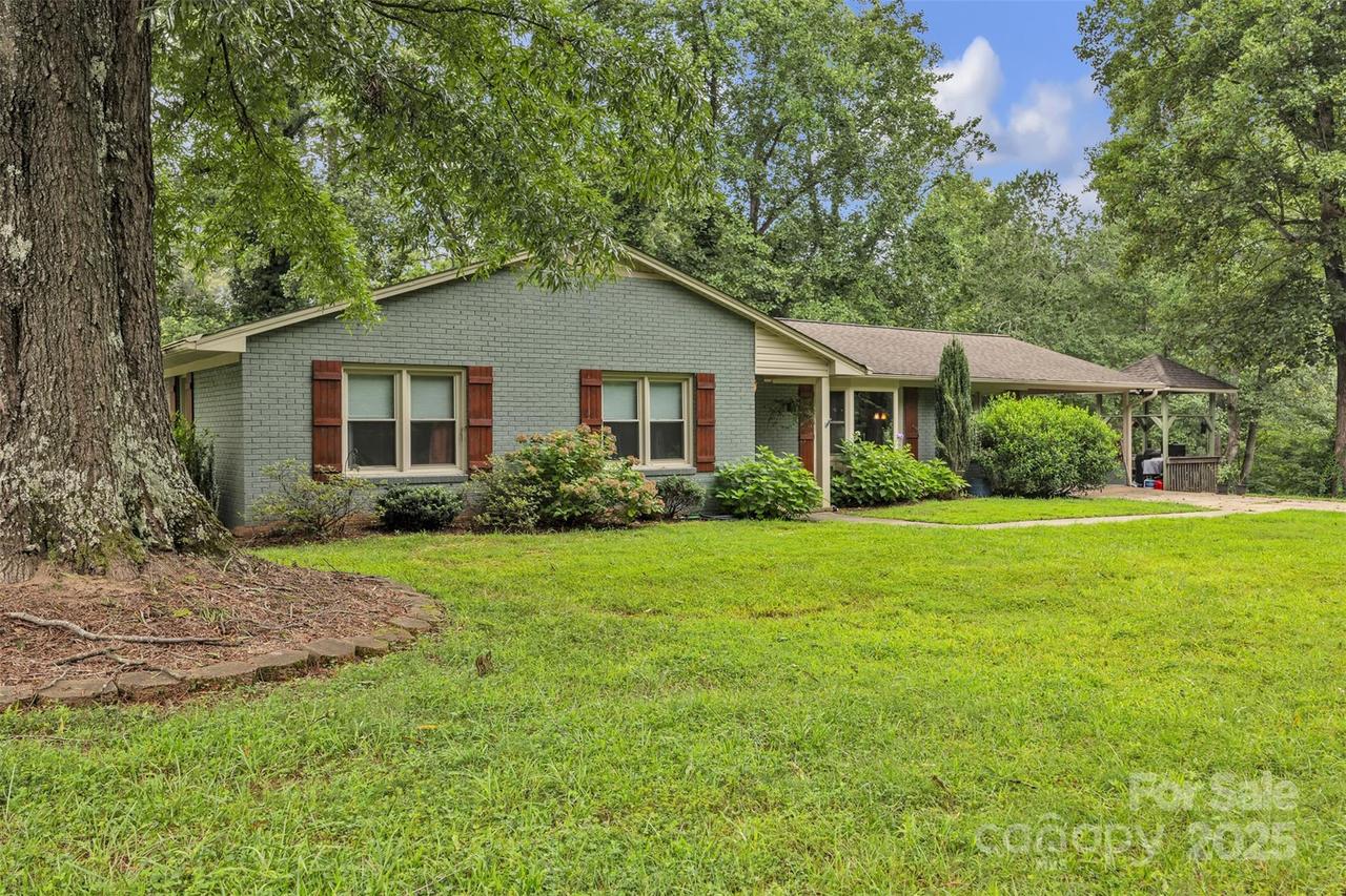 1060 26th Ave., Hickory, NC 28601