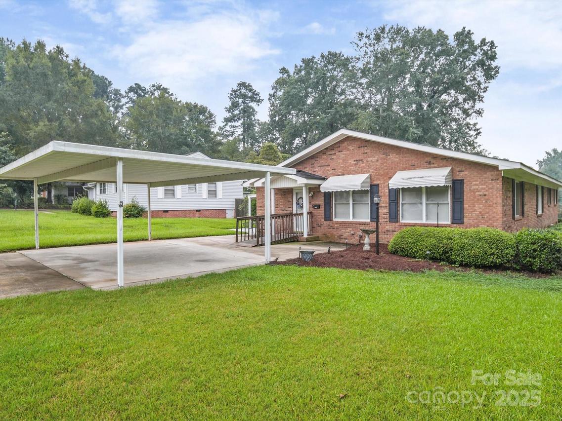 1400 Berry St., Wadesboro, NC 28170