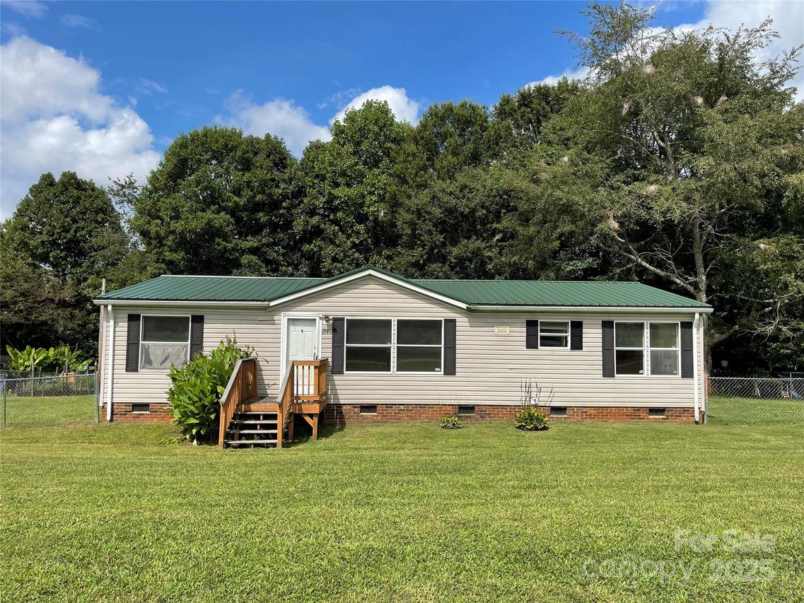 177 Titanium Dr., Statesville, NC 28625