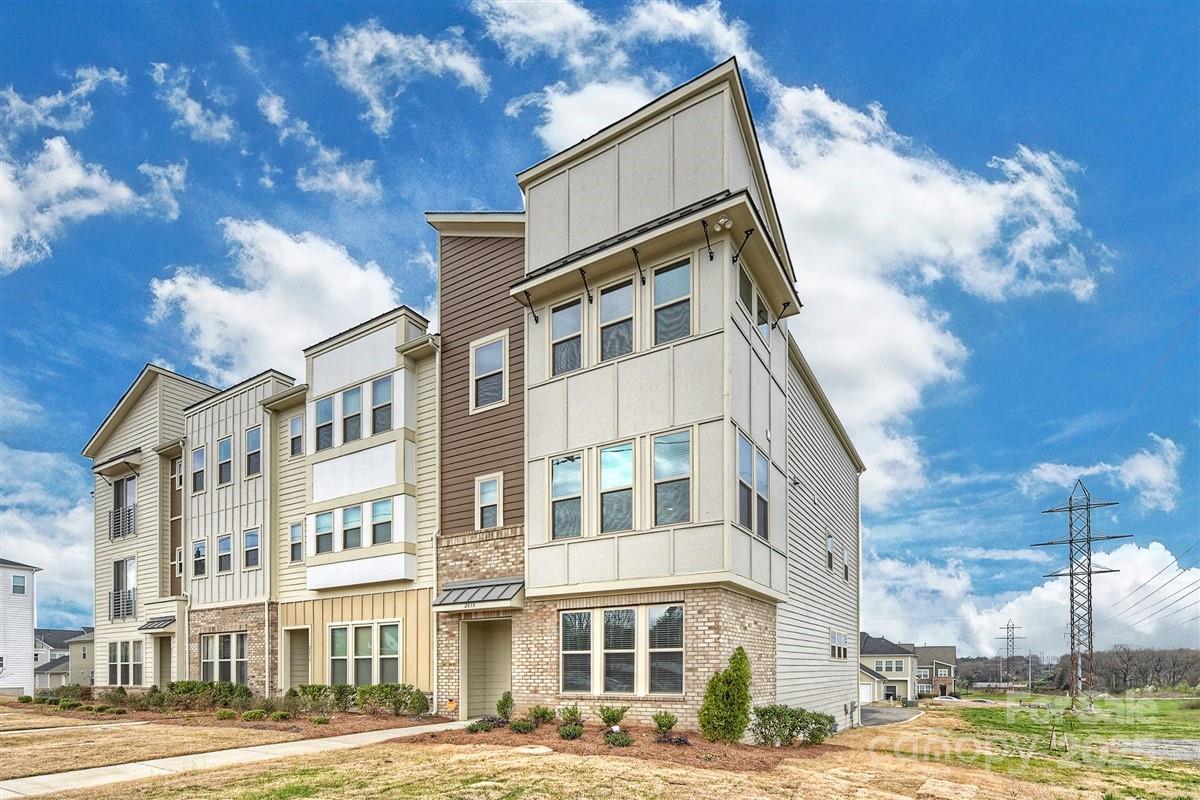 2635 Statesville Ave., Charlotte, NC 28206