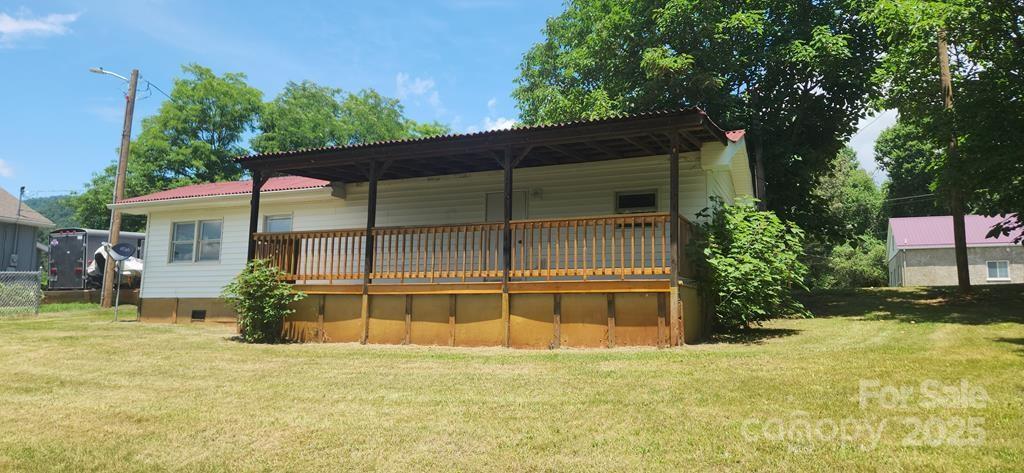 174 E Sylva Cir., Sylva, NC 28779
