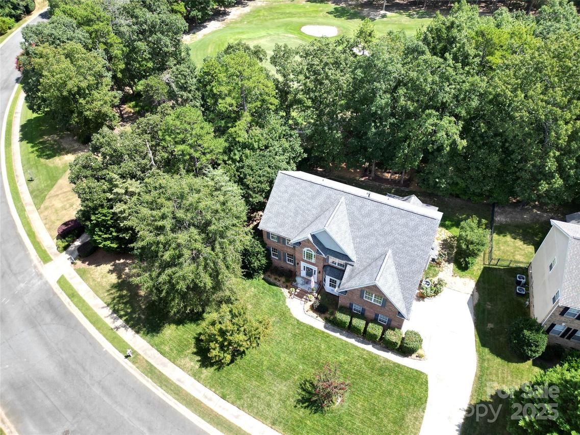 11118 Persimmon Creek Dr., Mint Hill, NC 28227