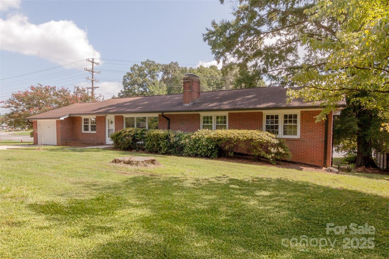 601 Fernwood Dr., Albemarle, NC 28001