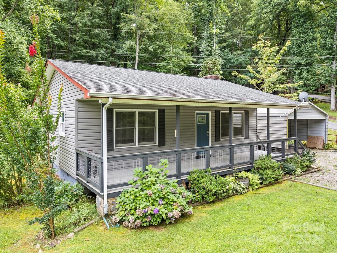 17 Forest Dr., Maggie Valley, NC 28751