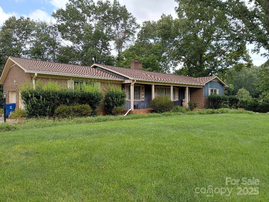 3844 Dover St., Claremont, NC 28610