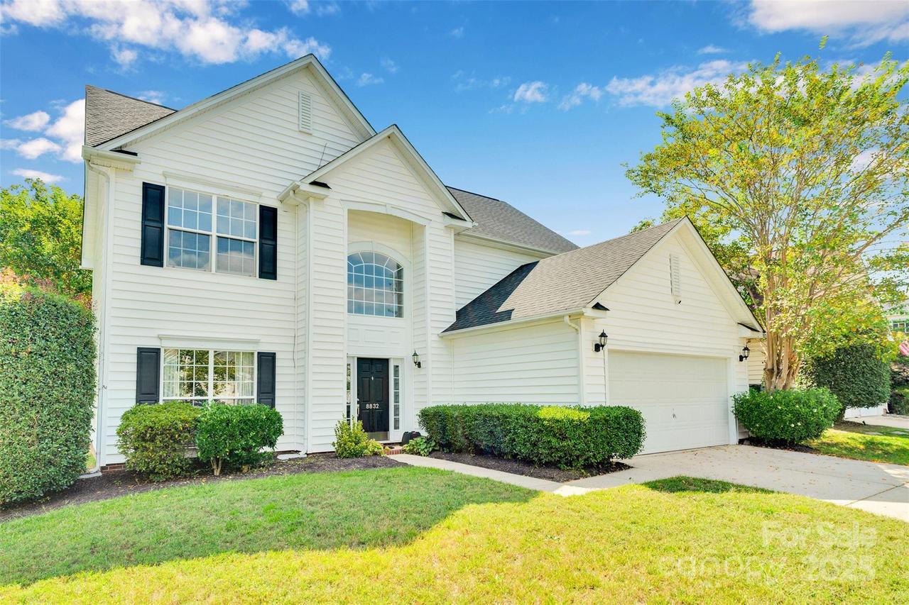 8832 Cavonnier Ln., Charlotte, NC 28216