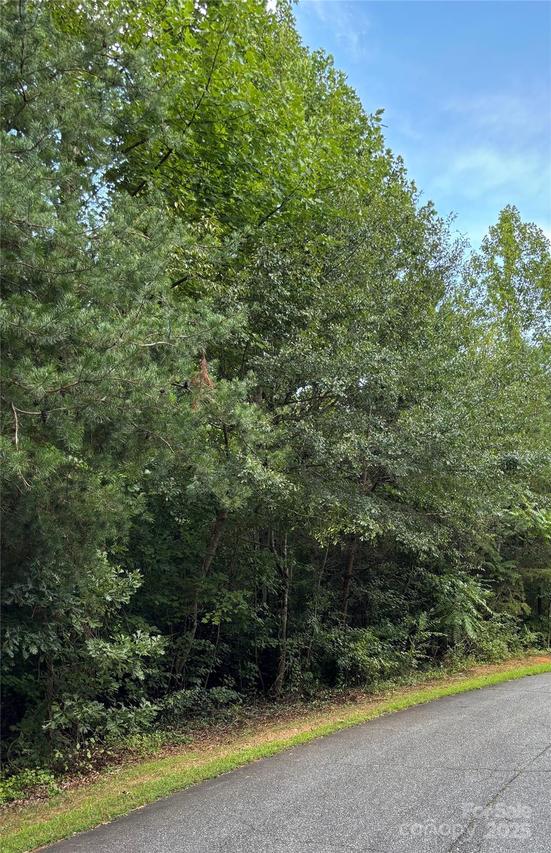 6488 Ridgeview Cir., Granite Falls, NC 28630