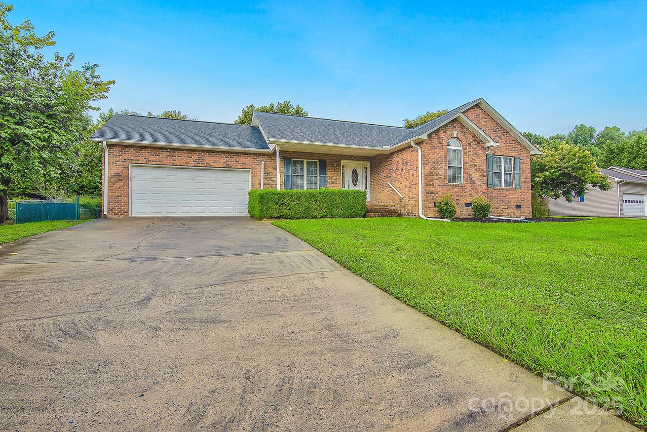 245 Carrington Ln., Salisbury, NC 28146