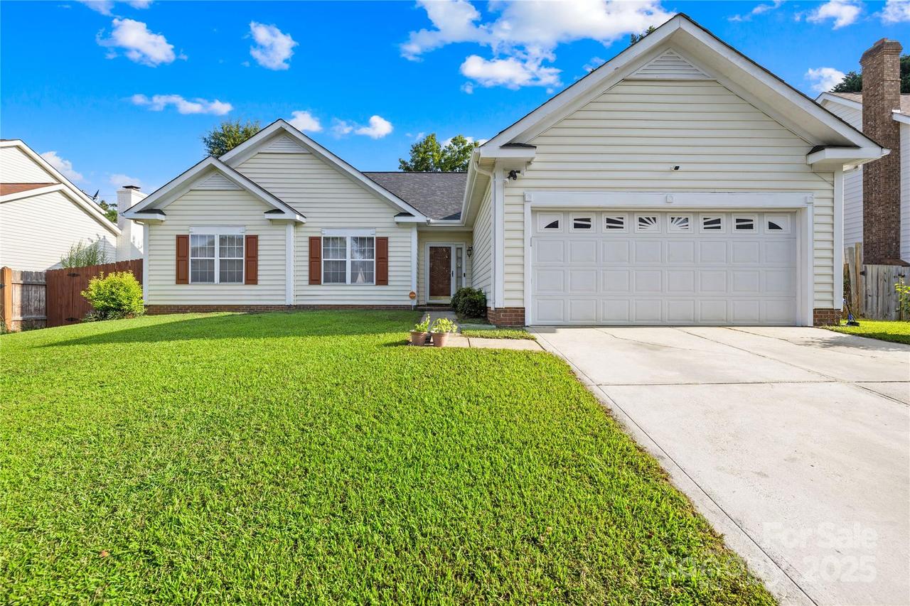 1232 Gretna Green Dr., Charlotte, NC 28217