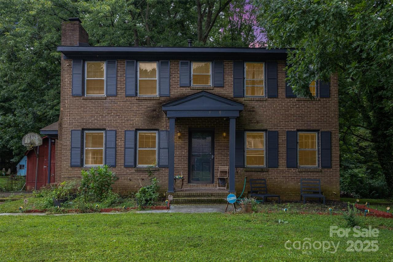 6821 David Ave., Charlotte, NC 28214