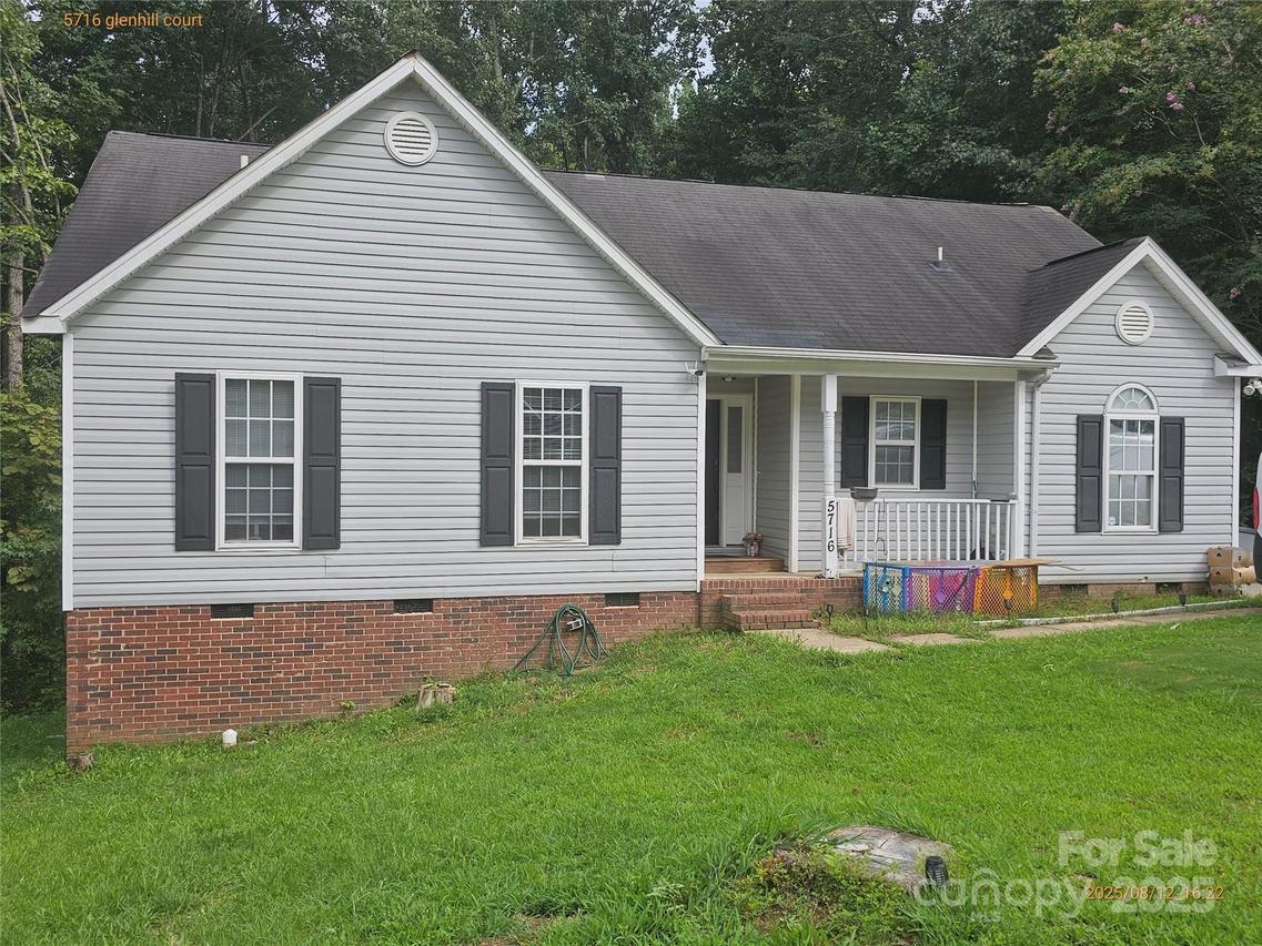 5716 Glenhill Ct., Charlotte, NC 28208