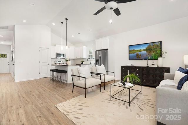 New Homes For Sale This Week That Attend Hunter Huss High: August 8th to August 14th