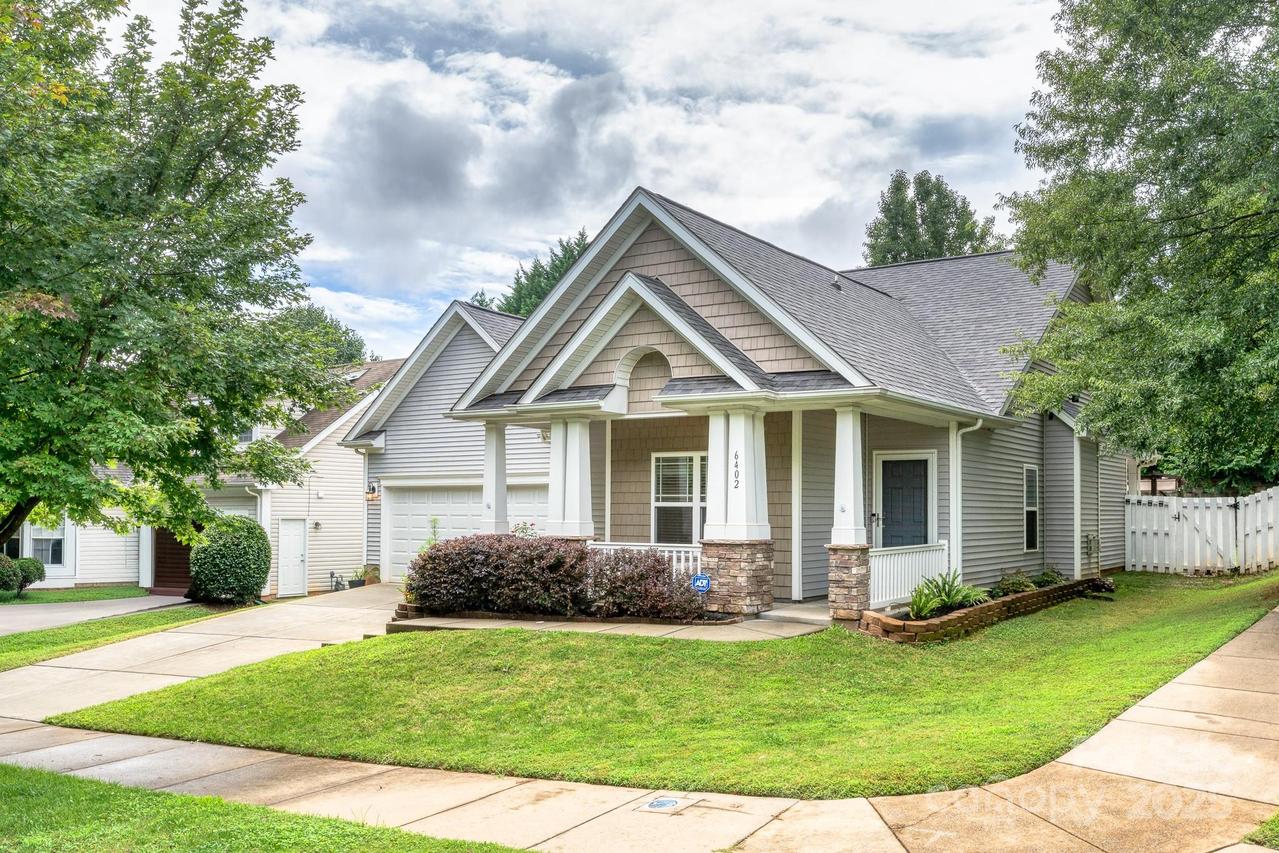 6402 Colonial Garden Dr., Huntersville, NC 28078