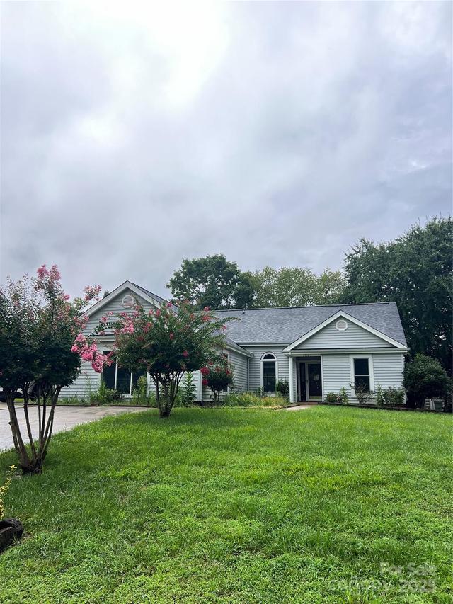 2716 Stowmarket Pl., Charlotte, NC 28216