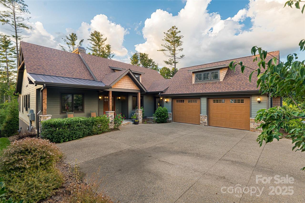50 Hallett Ct., Asheville, NC 28803