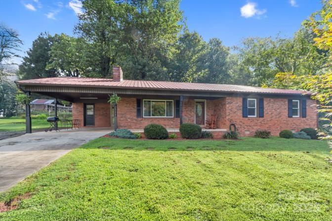 109 Pleasant Valley Dr., Marion, NC 28752