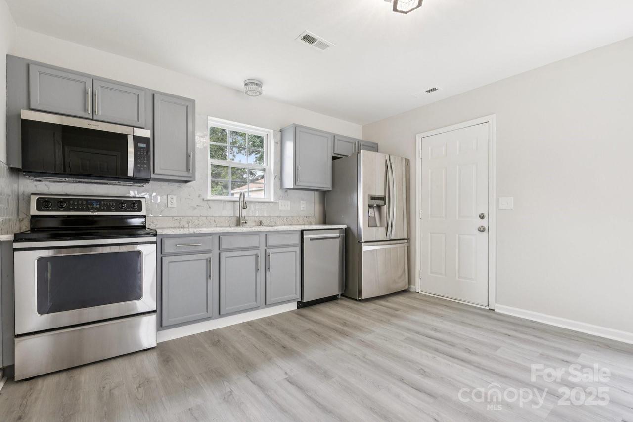 609 Billingsley Rd., Charlotte, NC 28211