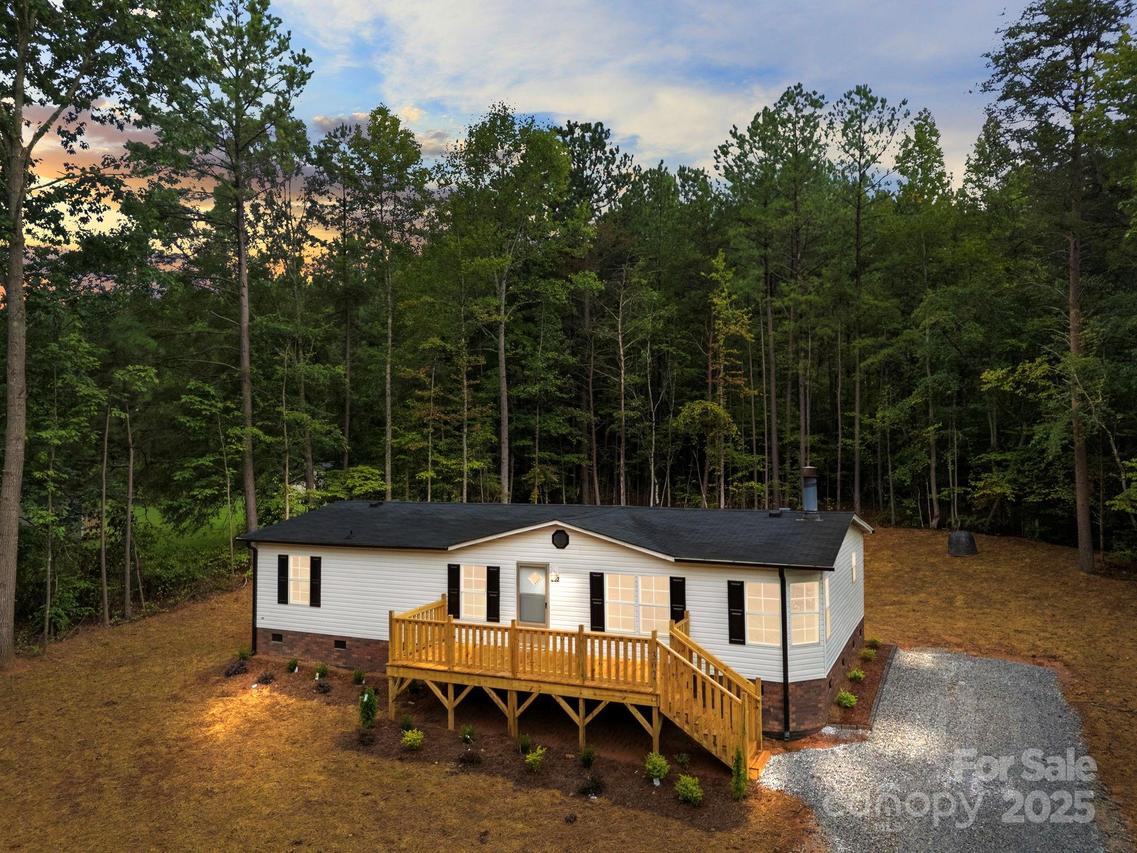 302 Forest Winds Dr., Salisbury, NC 28144