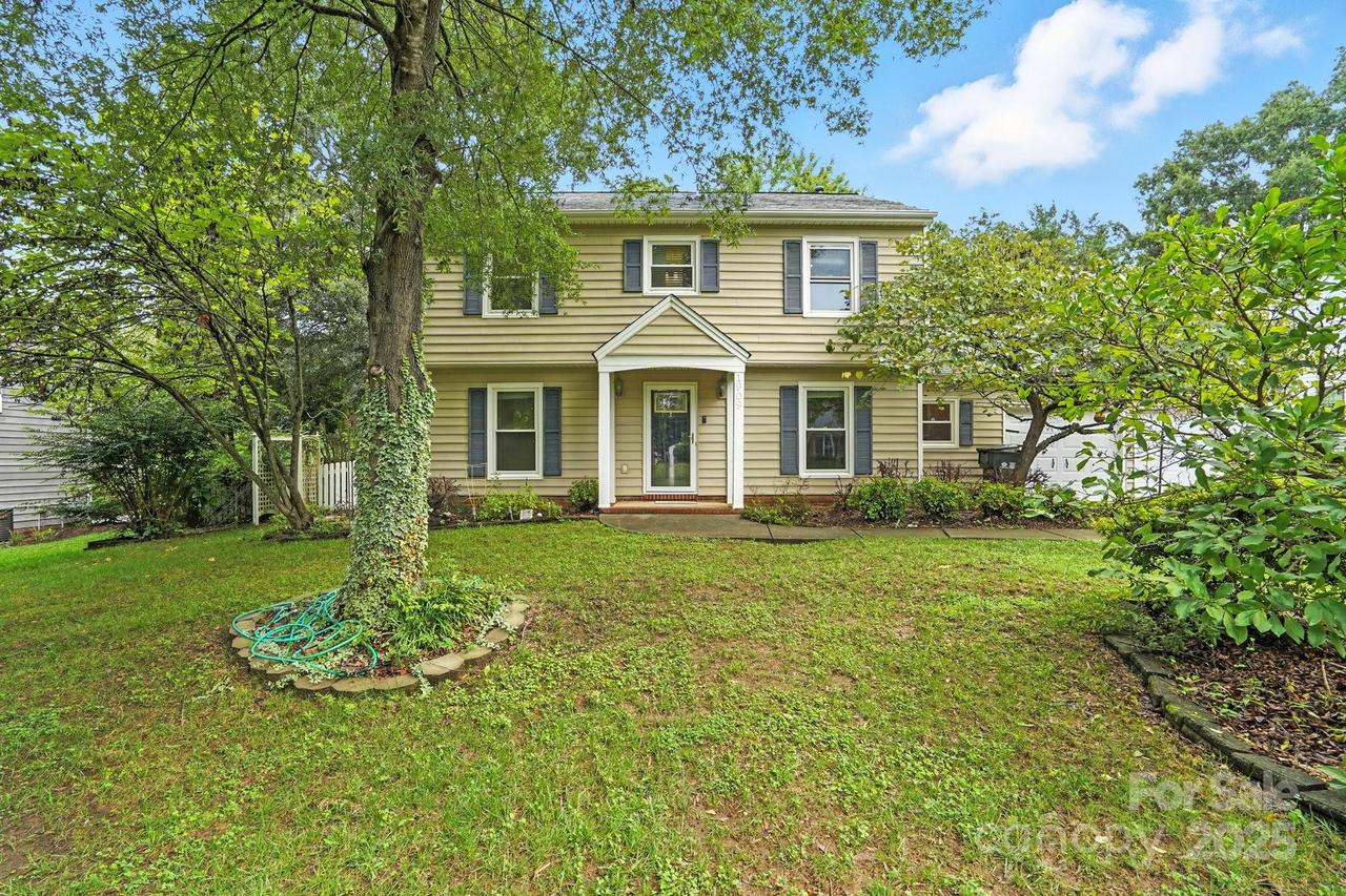 1909 Lawton Bluff Rd., Charlotte, NC 28226