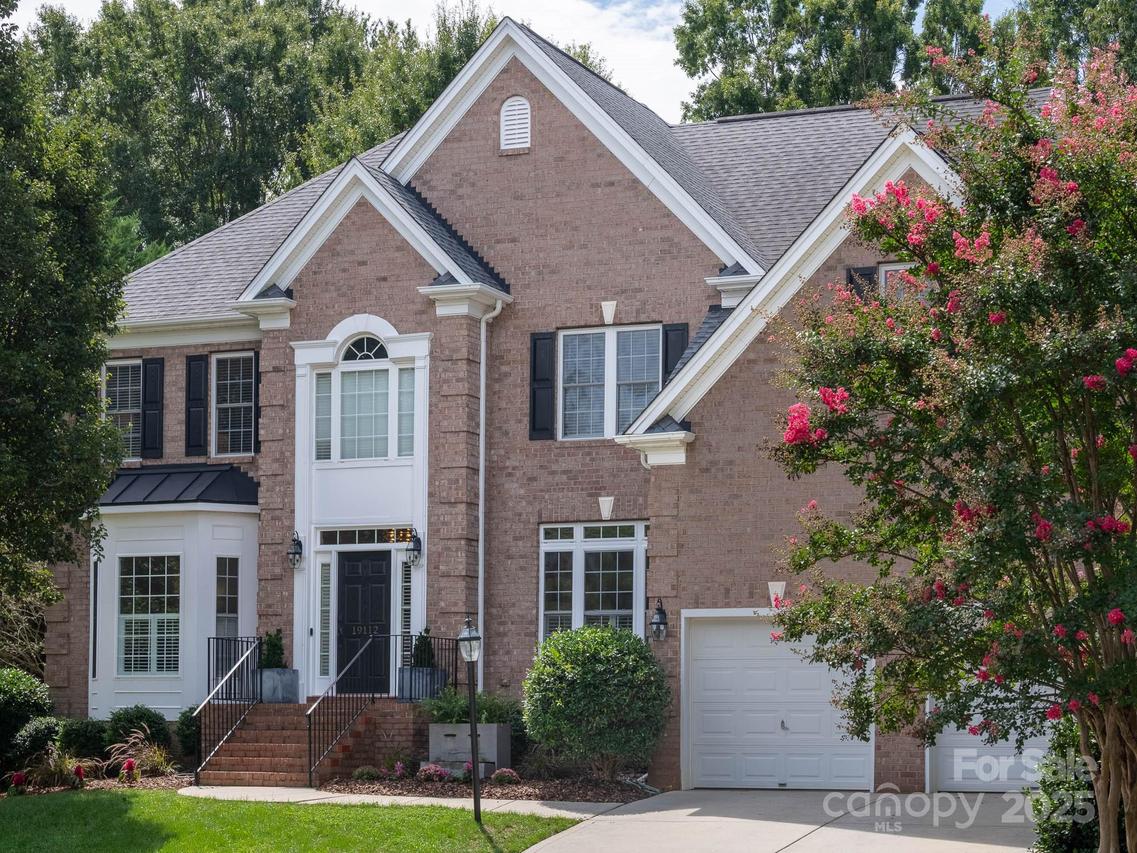 19112 Glouster Ct., Cornelius, NC 28031