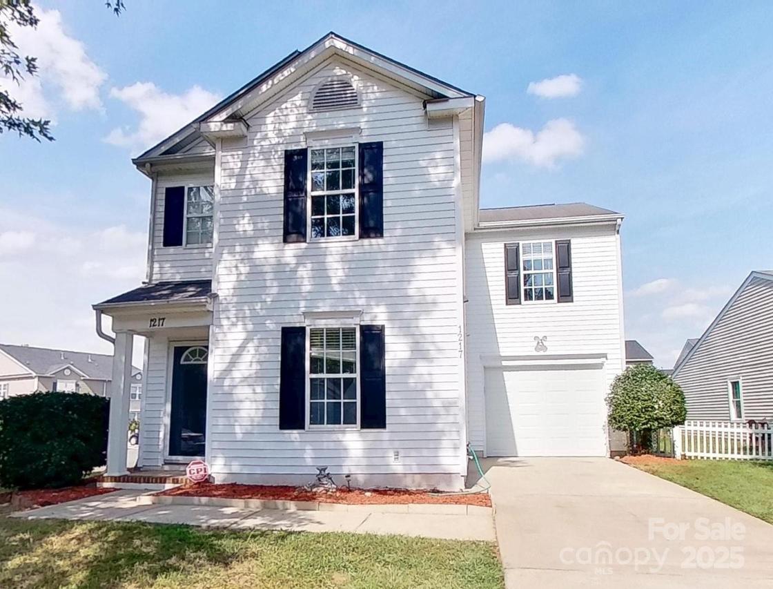 1217 Triece Ln., Charlotte, NC 28215