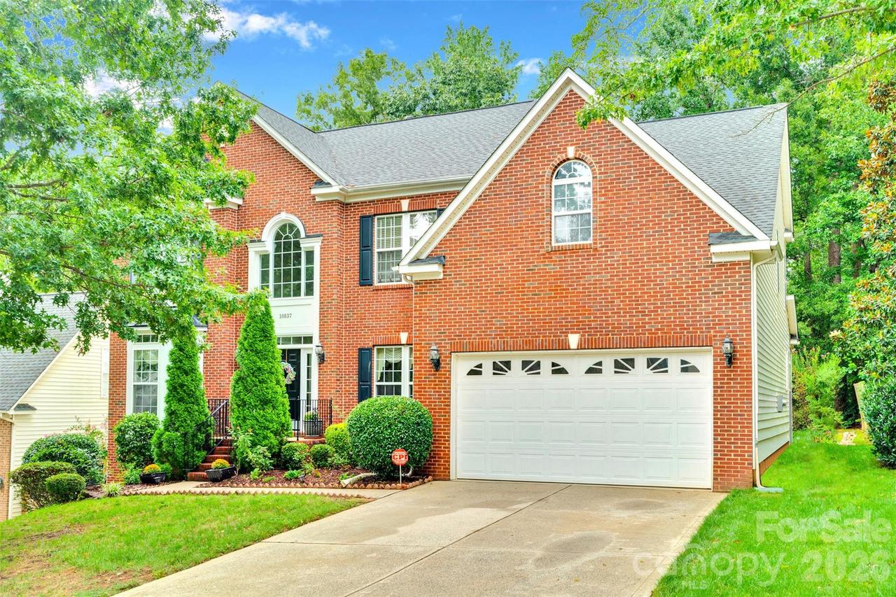 10837 Wilklee Dr., Charlotte, NC 28277