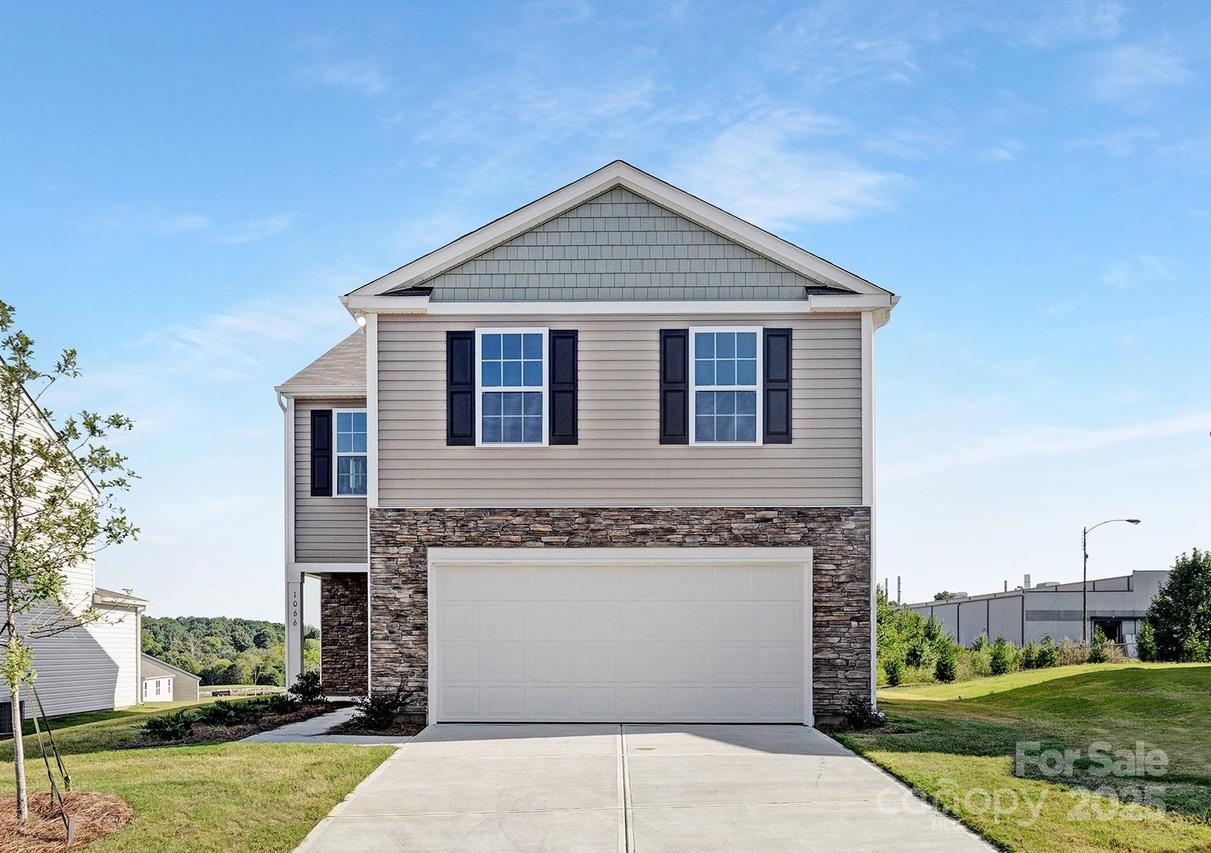 1065 20th Avenue Loop, Hickory, NC 28602
