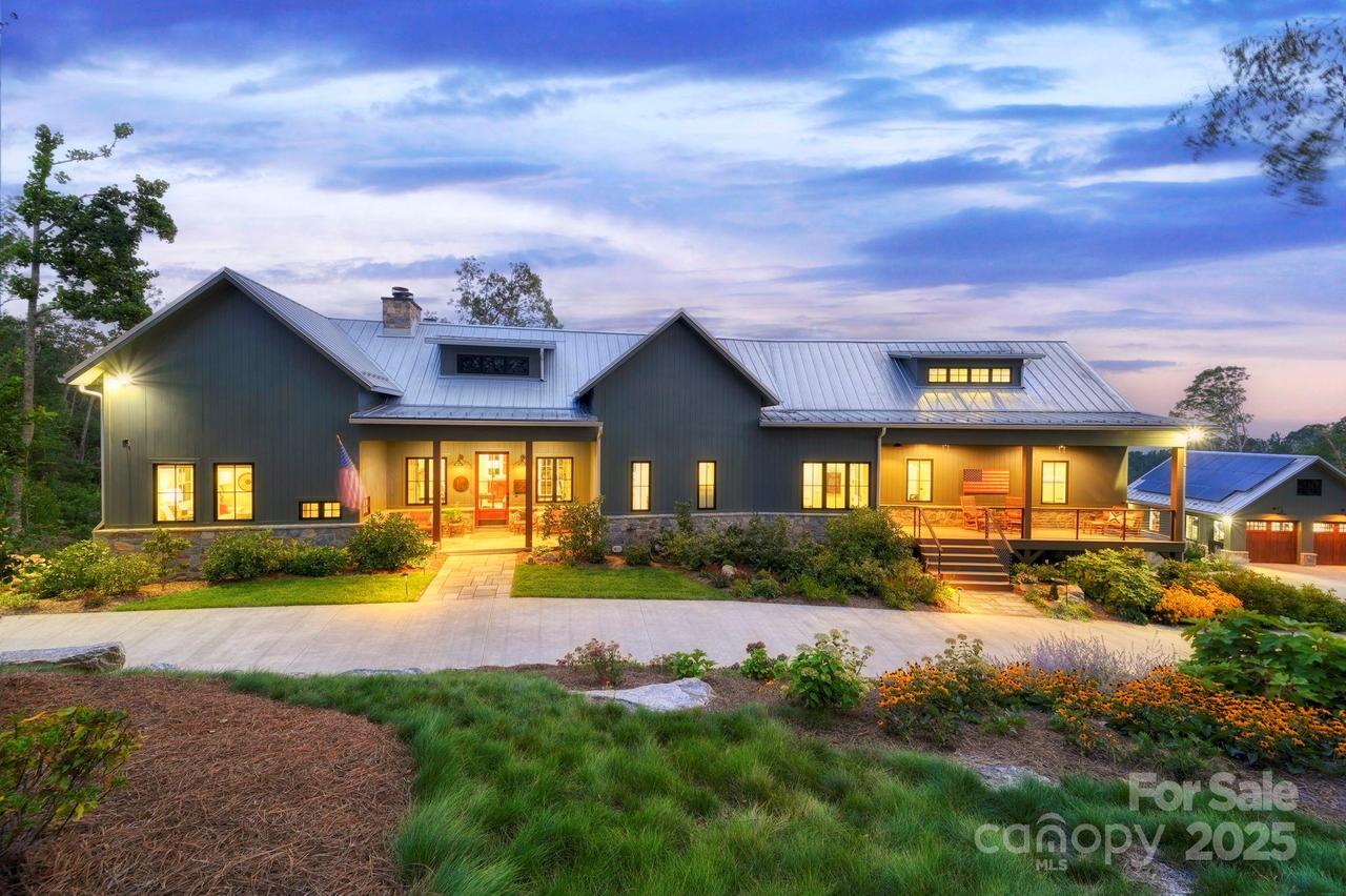 17 Elk Tr., Asheville, NC 28804