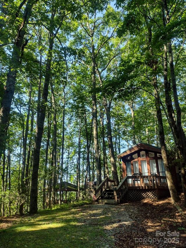 128 Overlook Dr., Spruce Pine, NC 28777