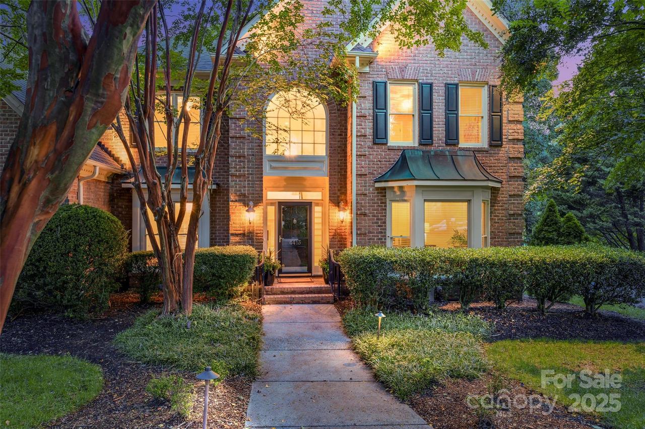 4413 Playfair Ln., Charlotte, NC 28277