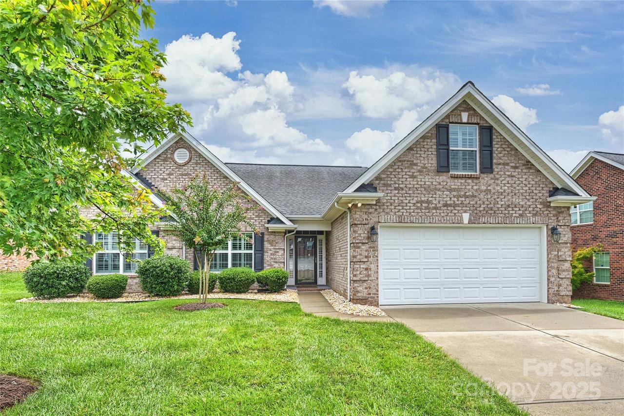 5205 Sustar Dr., Monroe, NC 28110